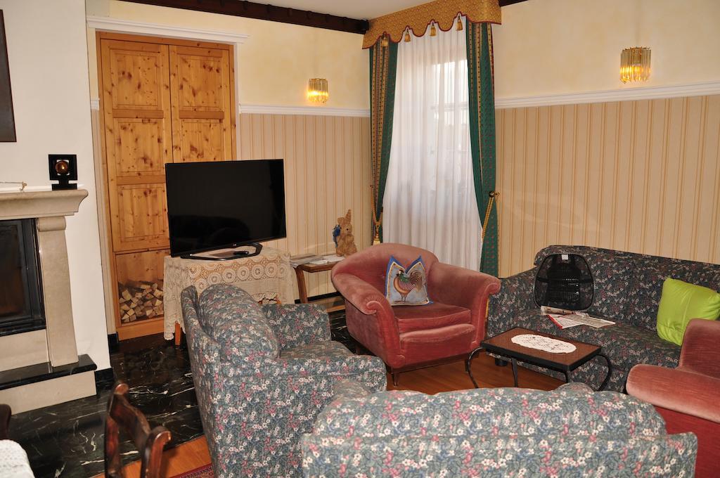 Hotel Dolomiten Ντομπιάκο Εξωτερικό φωτογραφία