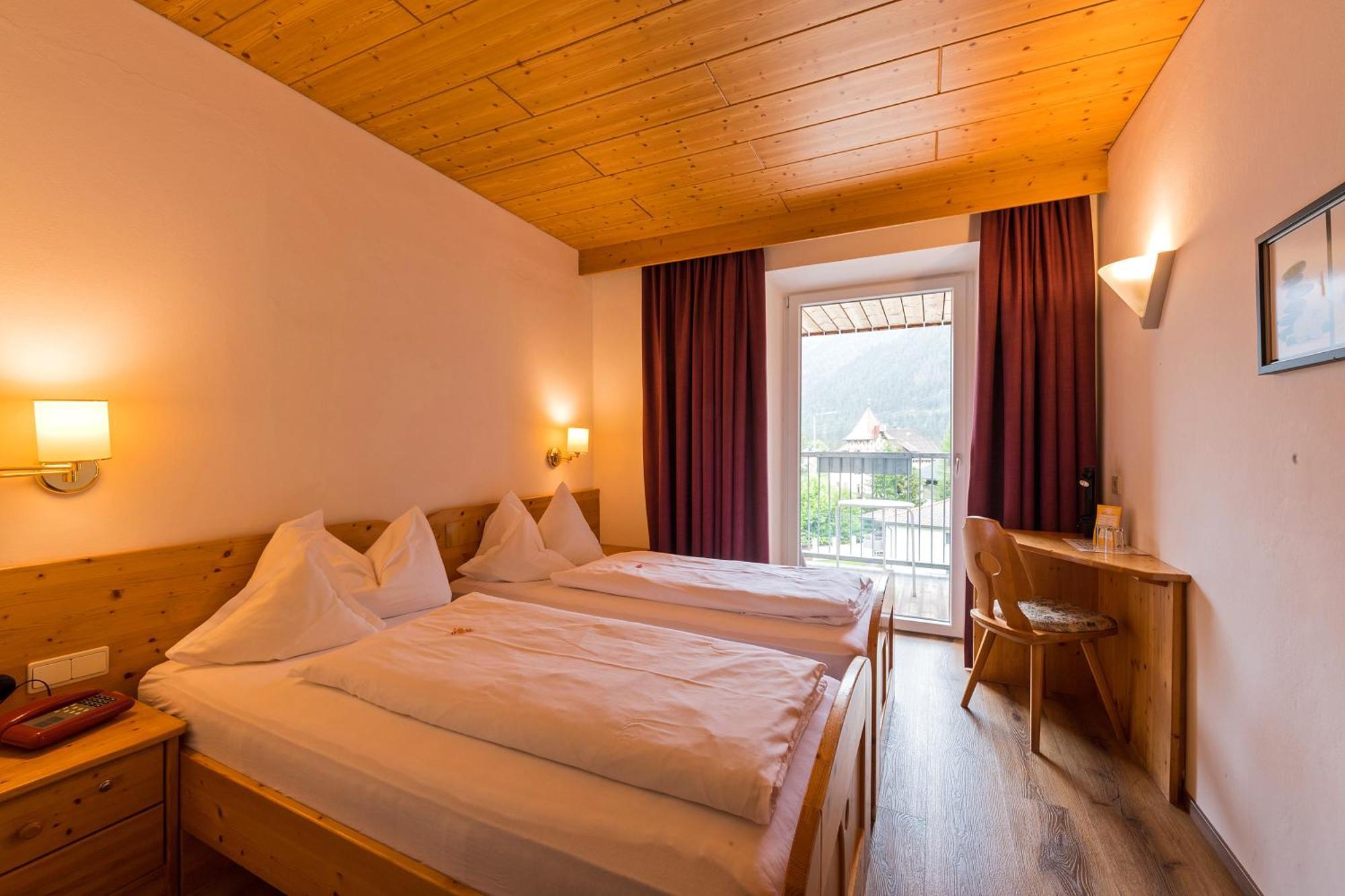 Hotel Dolomiten Ντομπιάκο Εξωτερικό φωτογραφία