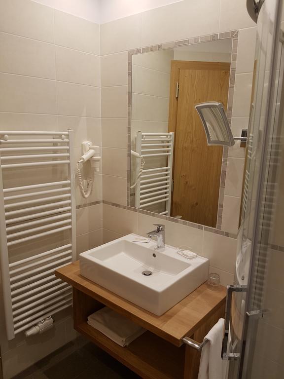 Hotel Dolomiten Ντομπιάκο Εξωτερικό φωτογραφία